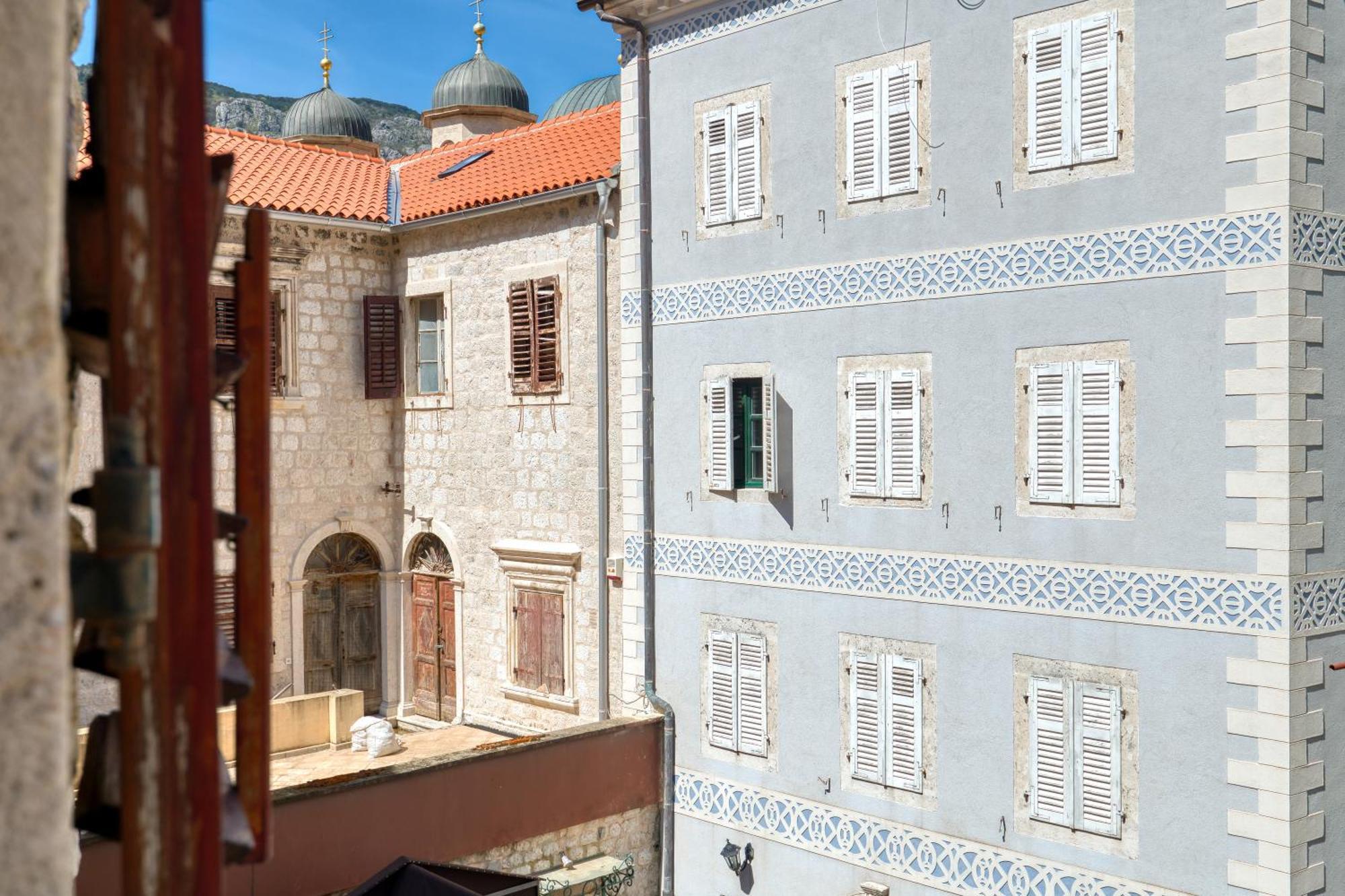 Hotel Rendez Vous Котор Экстерьер фото