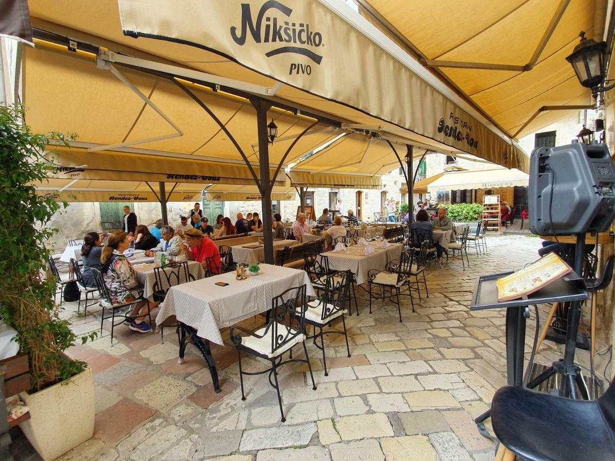 Hotel Rendez Vous Котор Экстерьер фото
